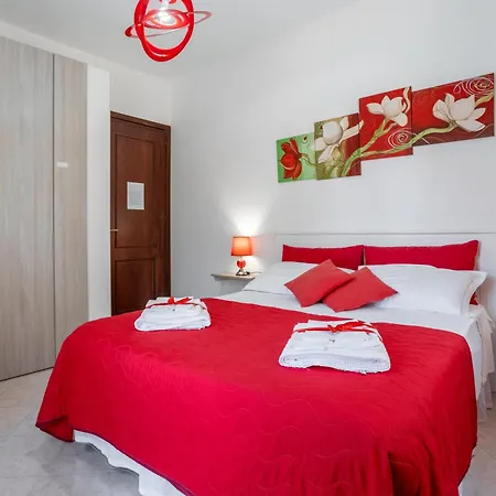 Salvatore בית הארחה 3*