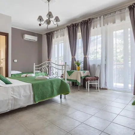 Salvatore Guest house